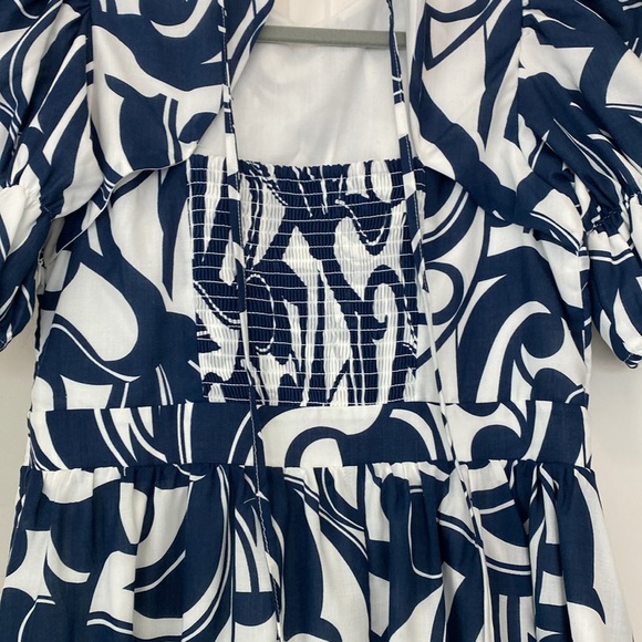 TUCKERNUCK hyacinth house smocked swirl print midi - Picture 10 of 10